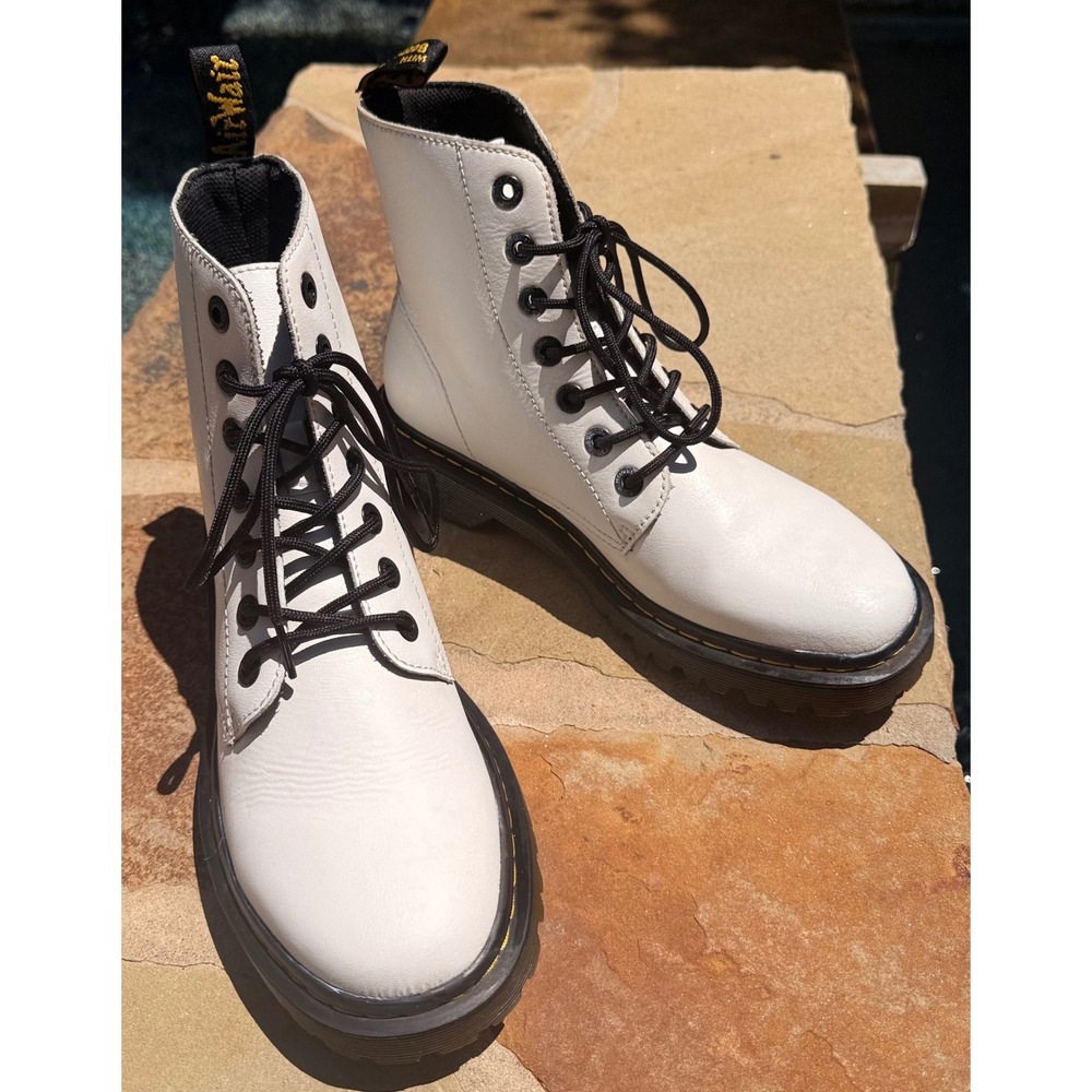 Dr. Martens Luana Boots White Leather Platform Lace Up Womens US 9 EU 41 Combat
